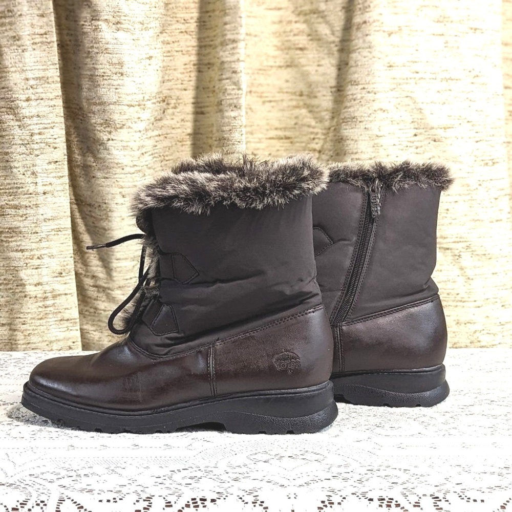 Cabincore Waterproof Winter‎ Boots Faux Fur Brown Totes Women's Size 9
